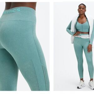 Fabletics SOLD OUT High-Rise Sync Seamless High-Waisted 7/8 Legging Sz Large